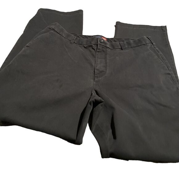 Izod 38 x 34 flat front casual chinos great style kits of wear left see pics - Picture 1 of 2